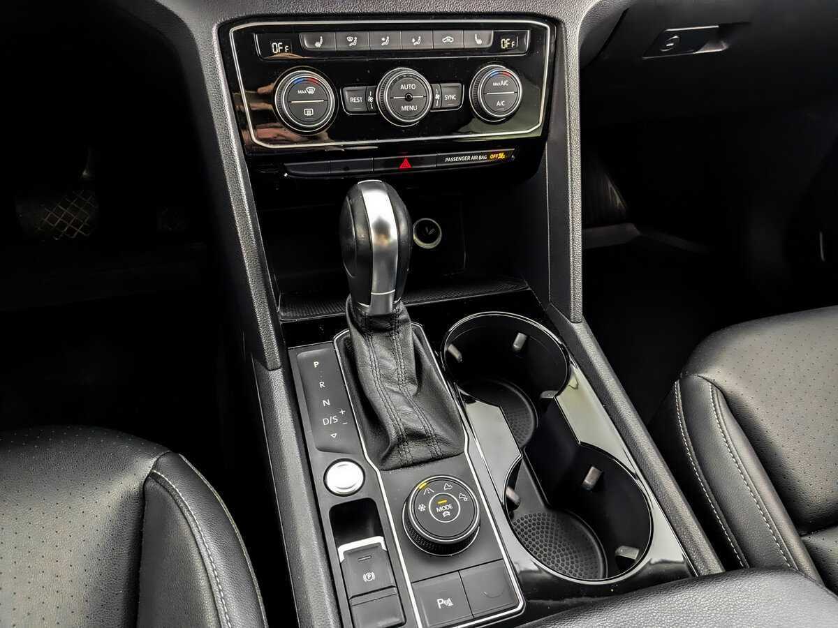 Volkswagen Teramont с пробегом — 2018 год. Фото: #23
