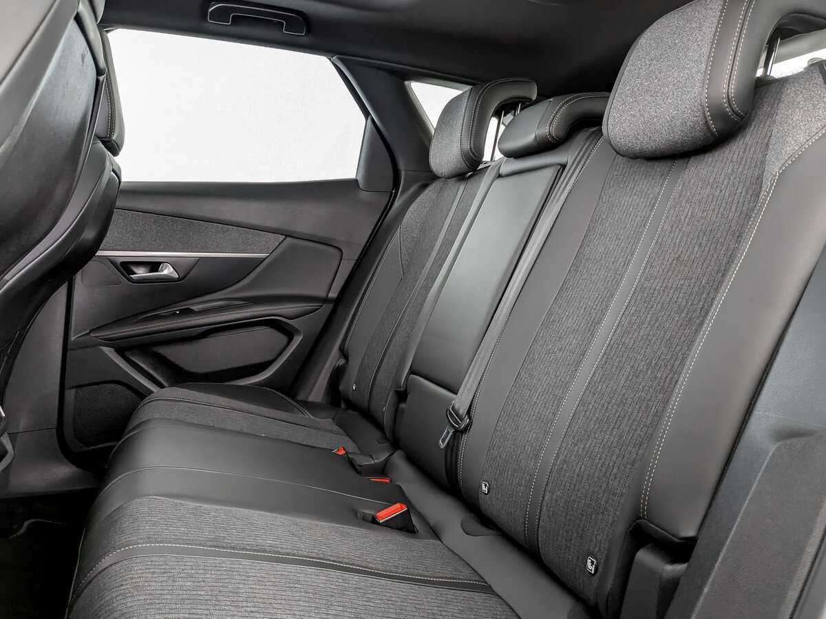 Peugeot 3008 с пробегом — 2018 год. Фото: #9