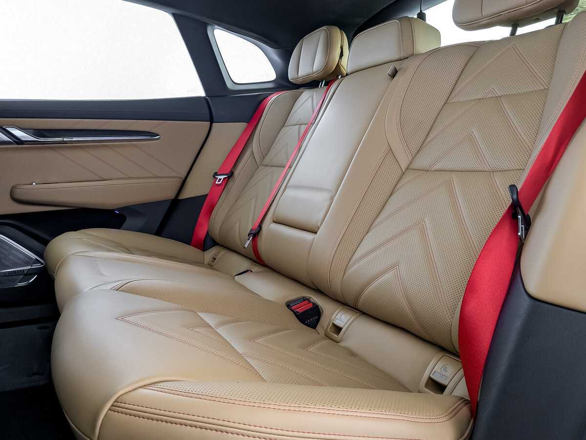 Zeekr 001 с пробегом — 2023 год. Фото: #9