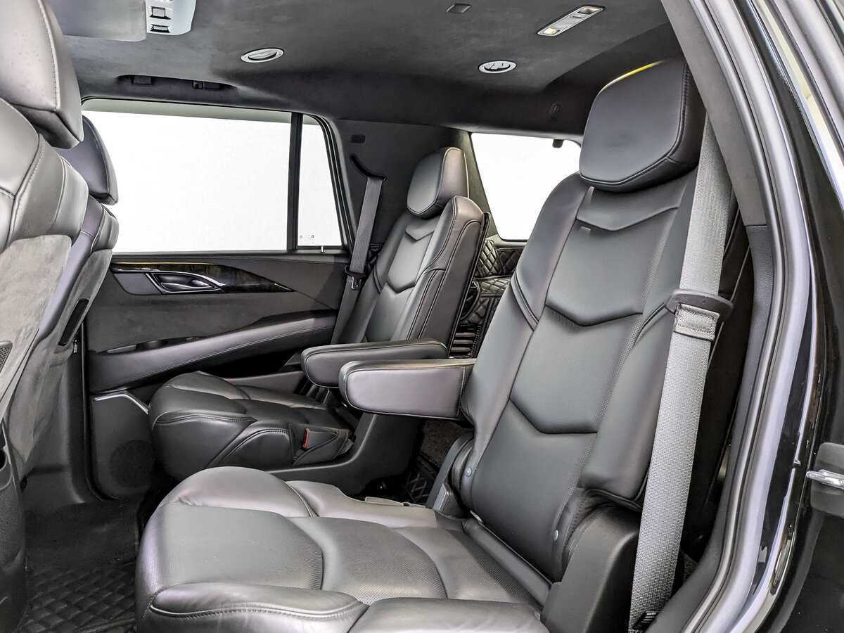 Cadillac Escalade с пробегом — 2020 год. Фото: #9