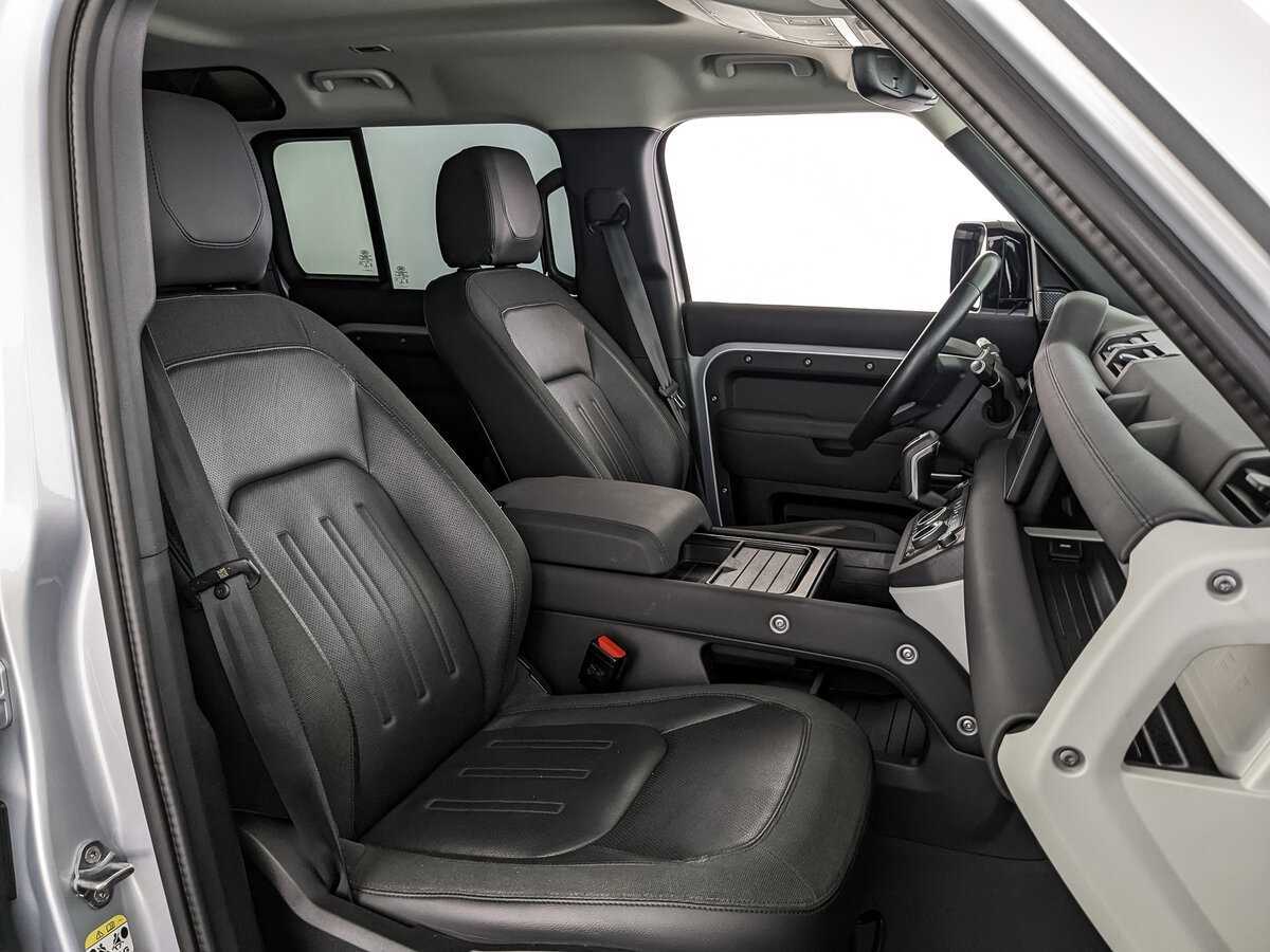 Land Rover Defender с пробегом — 2021 год. Фото: #19