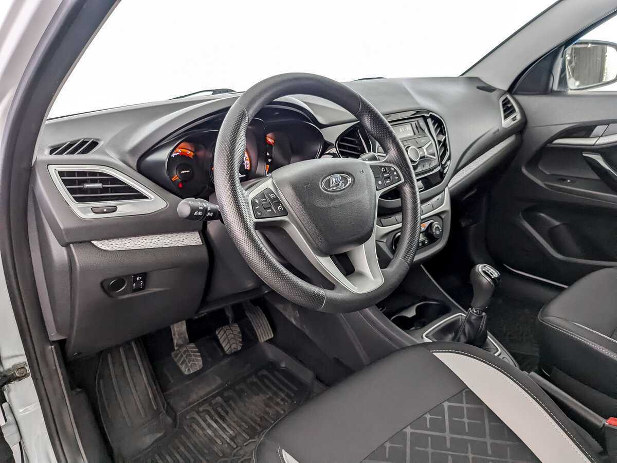 Lada (ВАЗ) Vesta с пробегом — 2019 год. Фото: #13