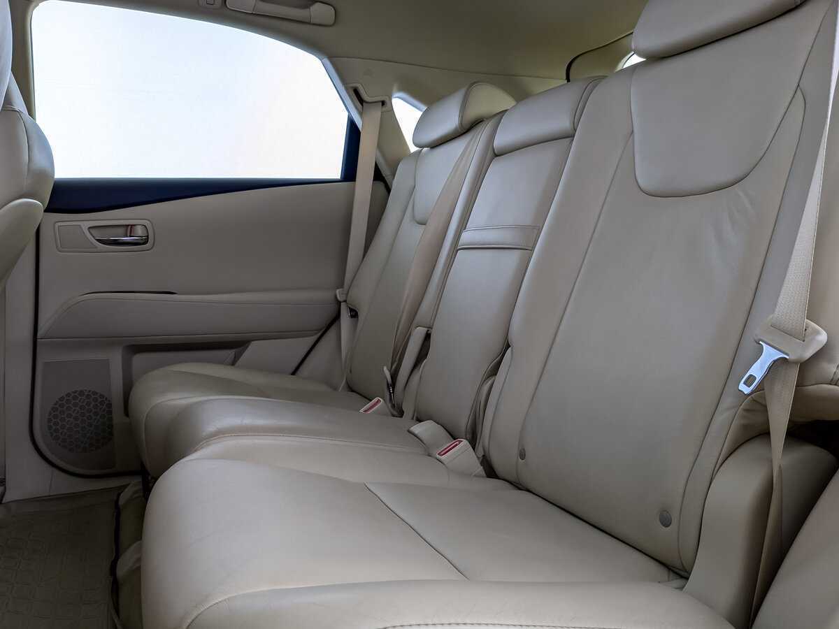 Lexus RX с пробегом — 2011 год. Фото: #9