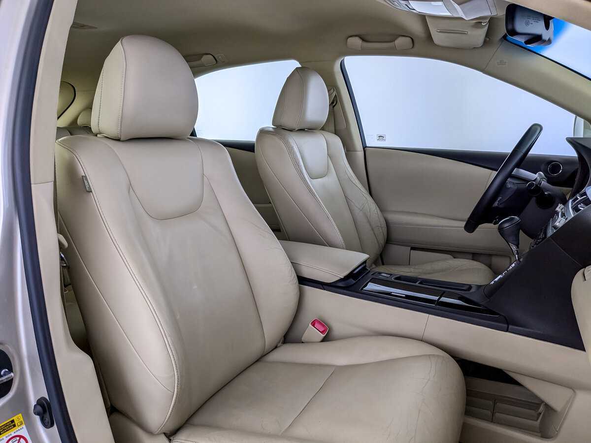 Lexus RX с пробегом — 2011 год. Фото: #20