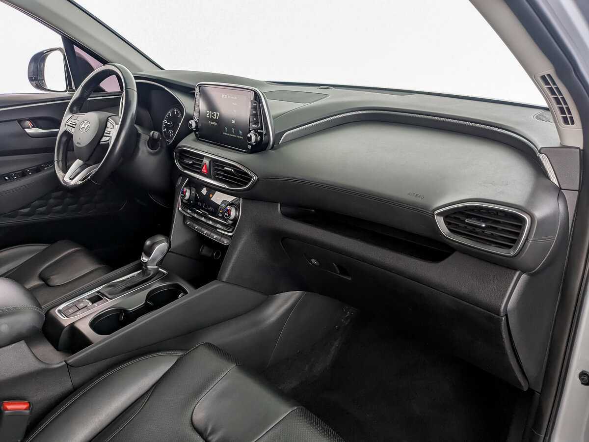 Hyundai Santa Fe с пробегом — 2018 год. Фото: #8