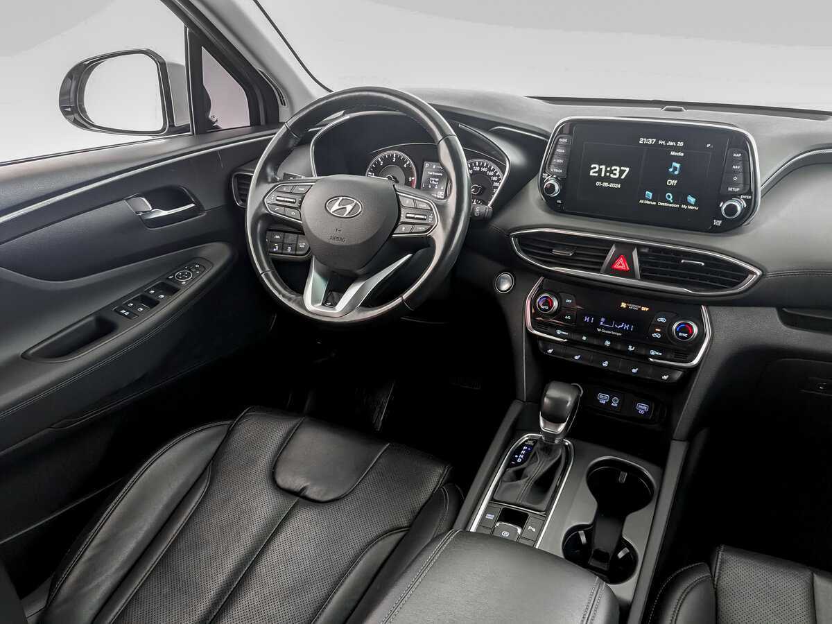 Hyundai Santa Fe с пробегом — 2018 год. Фото: #24