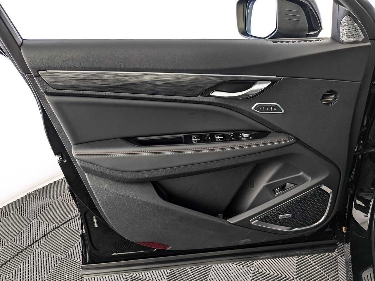 Geely Tugella с пробегом — 2023 год. Фото: #14