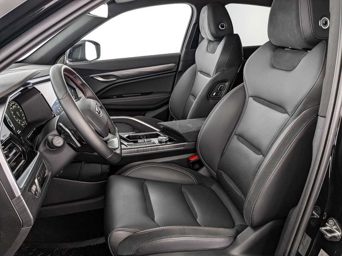 Geely Tugella с пробегом — 2023 год. Фото: #15