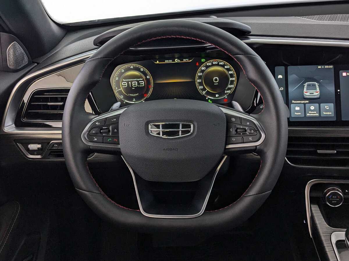 Geely Tugella с пробегом — 2023 год. Фото: #17