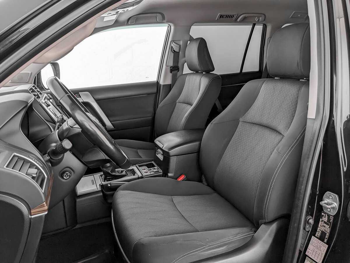 Toyota Land Cruiser Prado с пробегом — 2019 год. Фото: #14