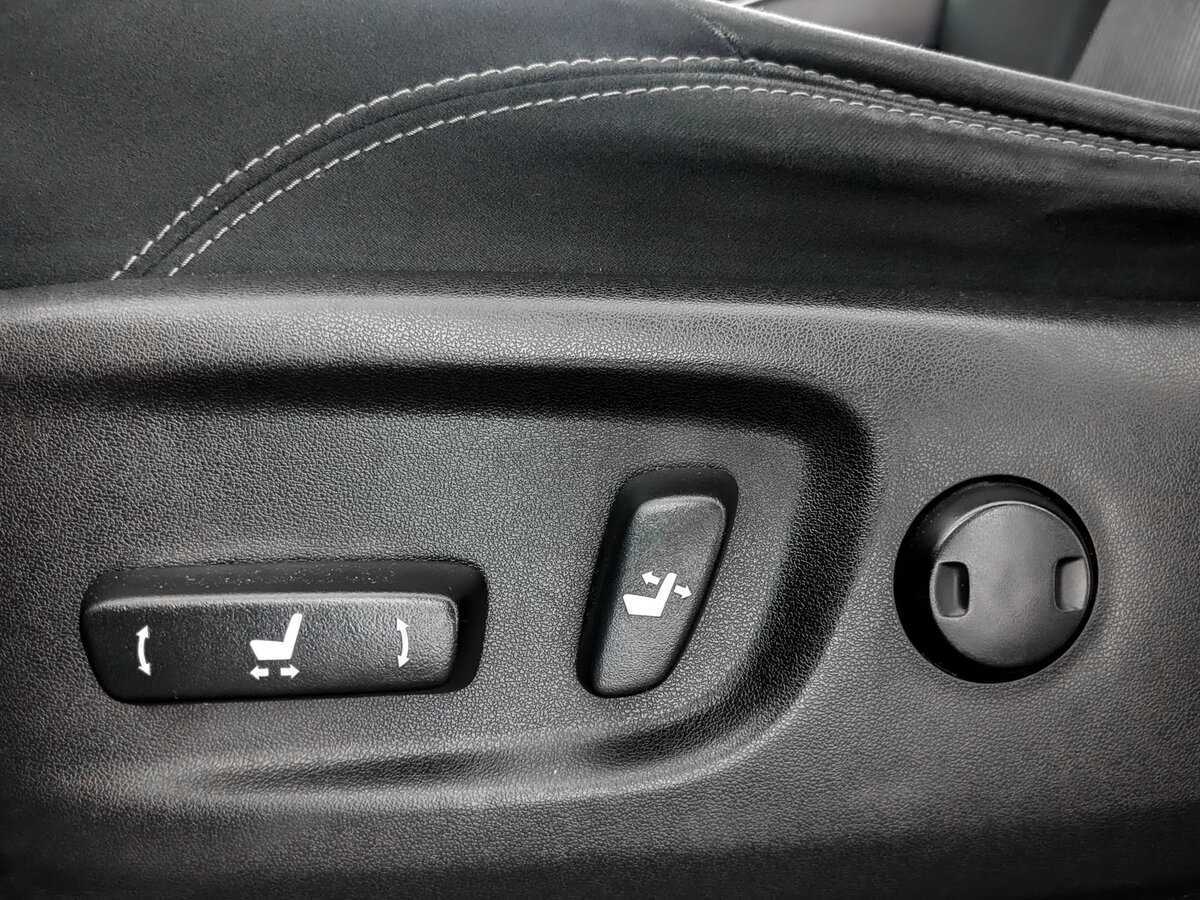 Toyota Land Cruiser Prado с пробегом — 2019 год. Фото: #15