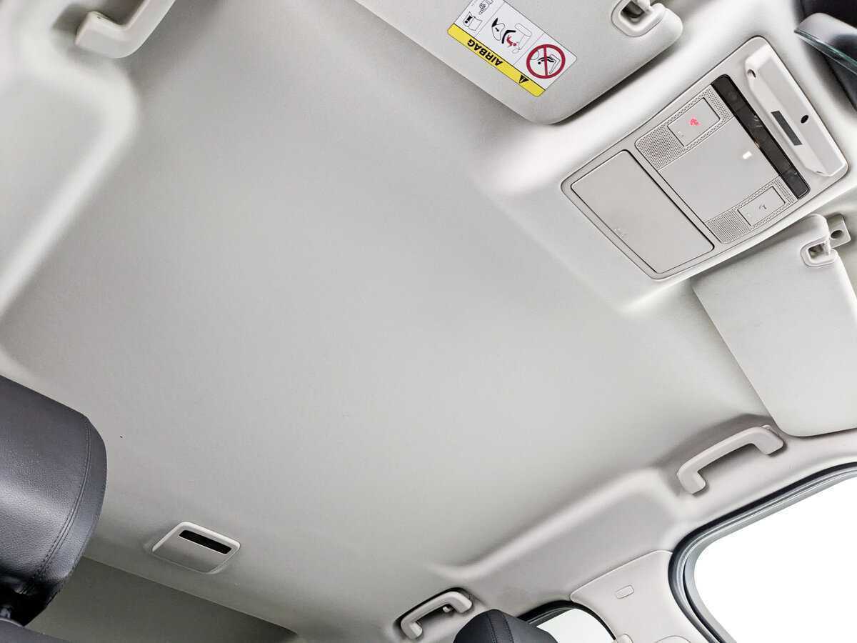 Land Rover Discovery с пробегом — 2020 год. Фото: #18