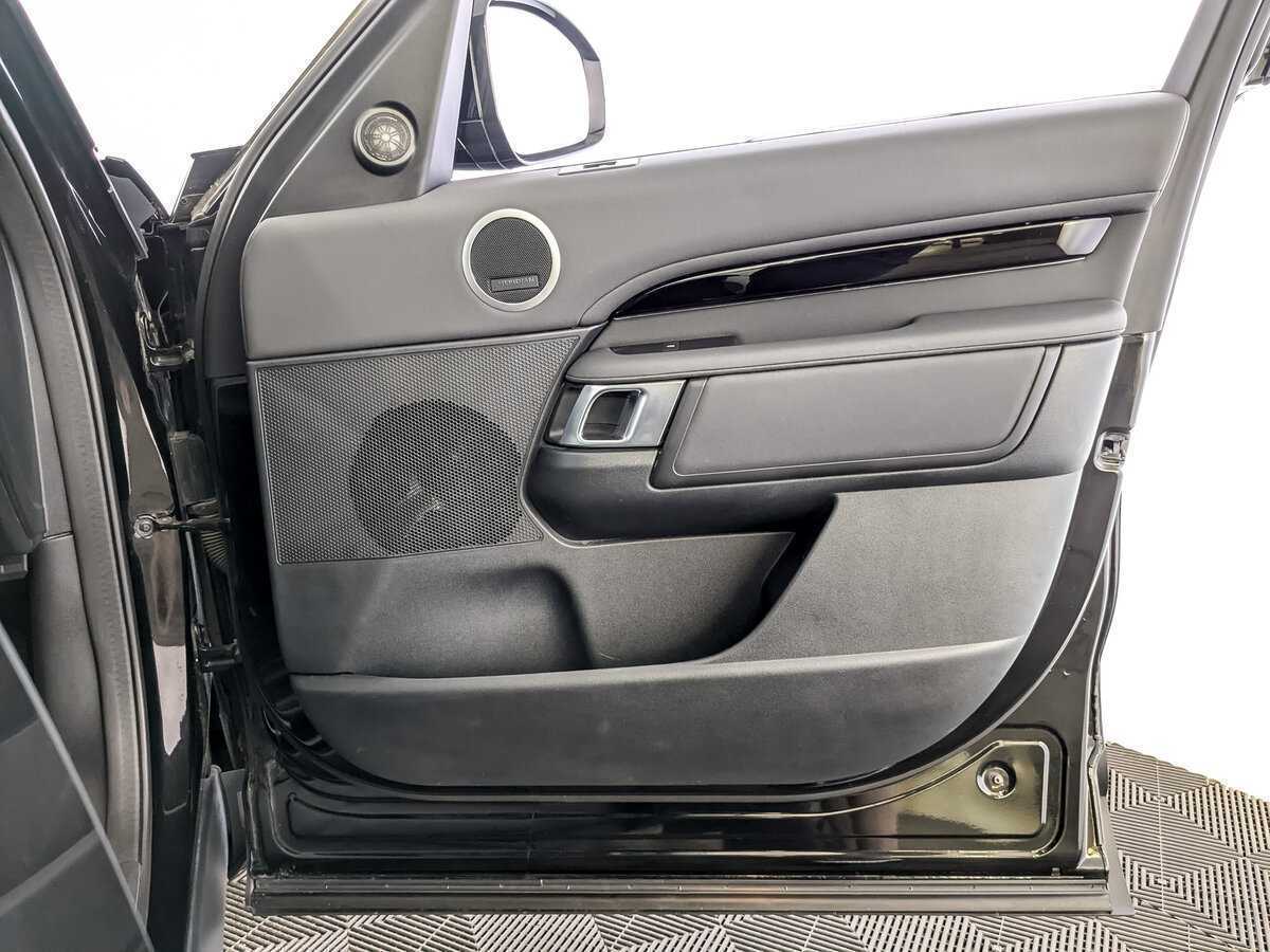 Land Rover Discovery с пробегом — 2020 год. Фото: #20