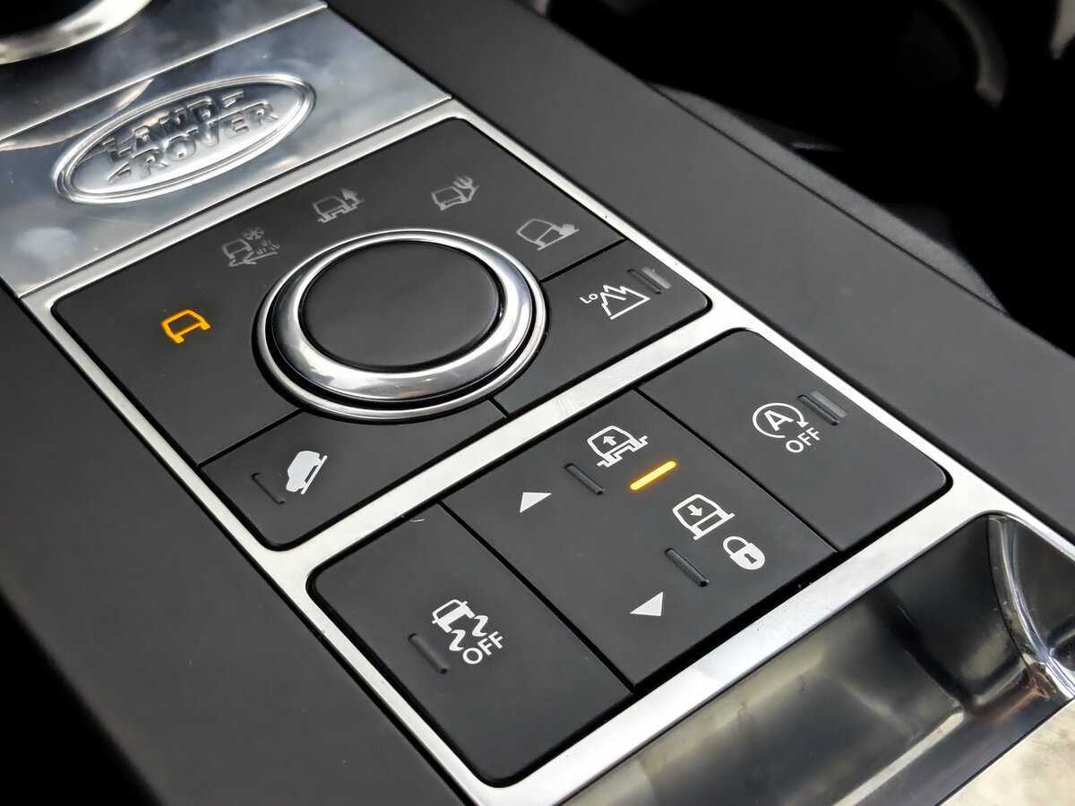 Land Rover Discovery с пробегом — 2020 год. Фото: #24