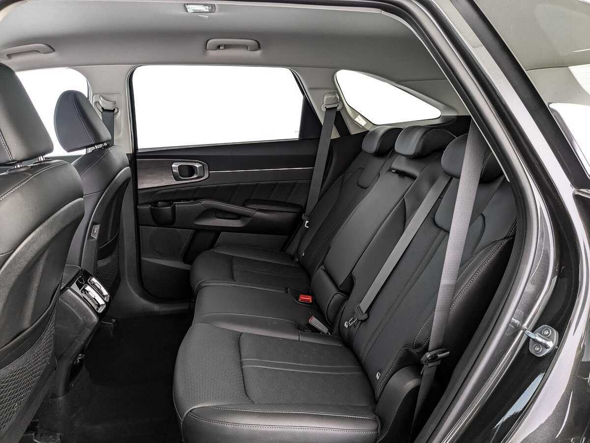 Kia Sorento с пробегом — 2024 год. Фото: #13