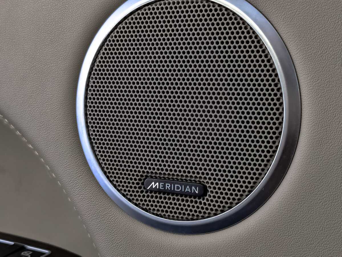 Land Rover Range Rover с пробегом — 2014 год. Фото: #22