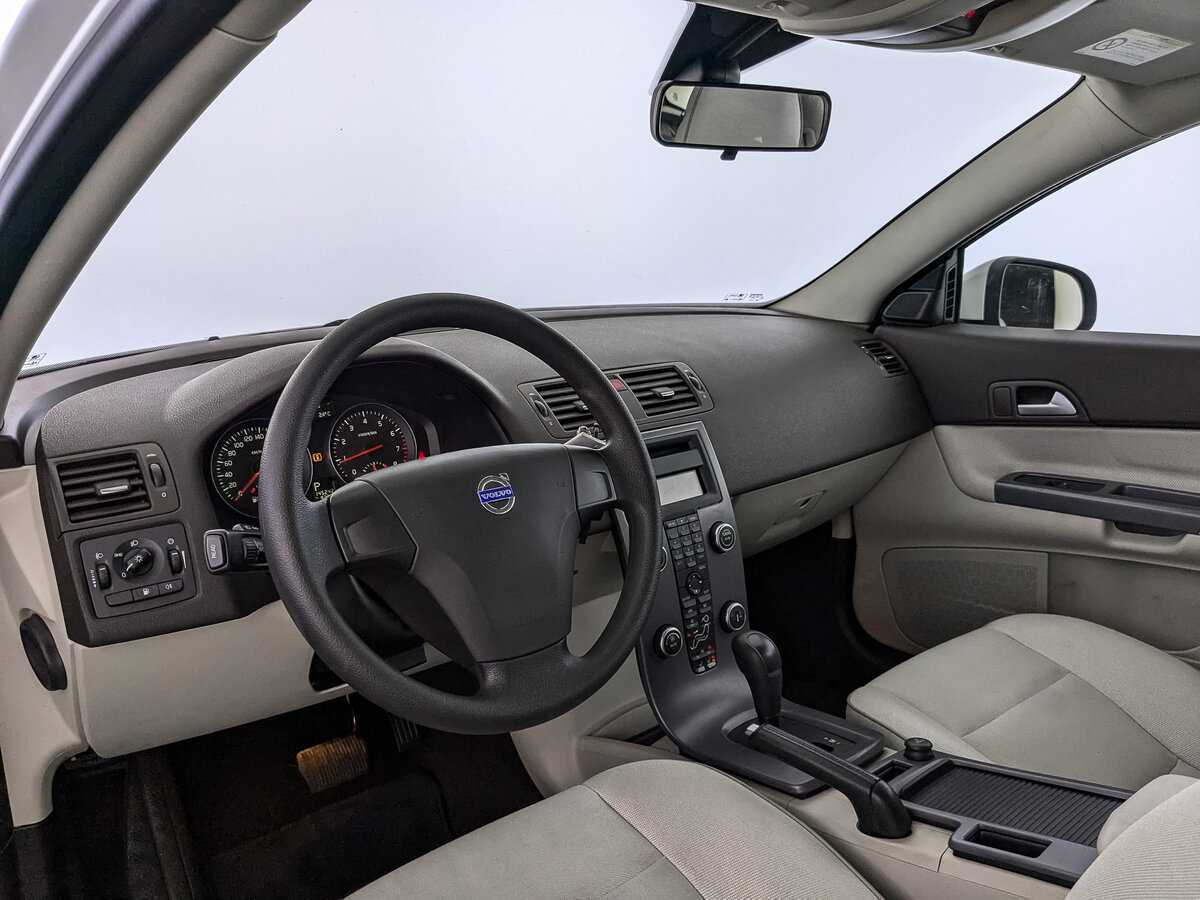 Volvo C30 с пробегом — 2012 год. Фото: #10