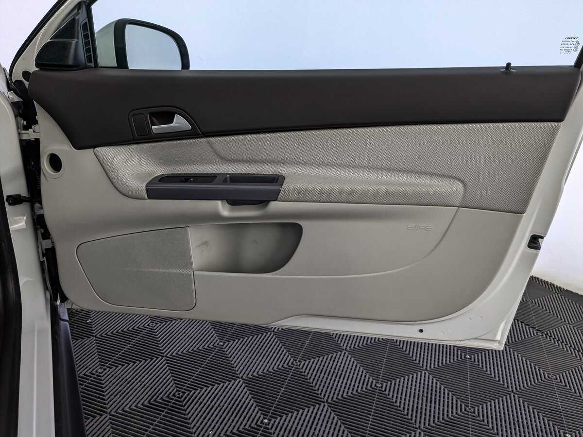 Volvo C30 с пробегом — 2012 год. Фото: #20