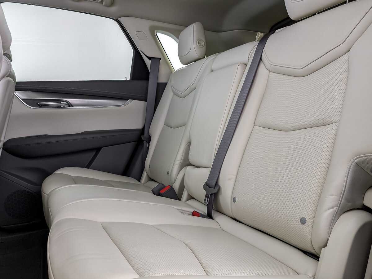 Cadillac XT5 с пробегом — 2017 год. Фото: #9