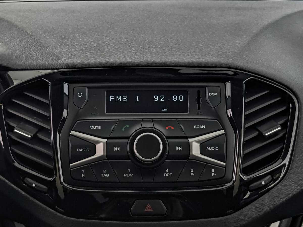 Lada (ВАЗ) Vesta с пробегом — 2022 год. Фото: #12