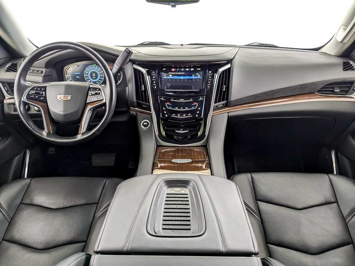 Cadillac Escalade с пробегом — 2019 год. Фото: #11