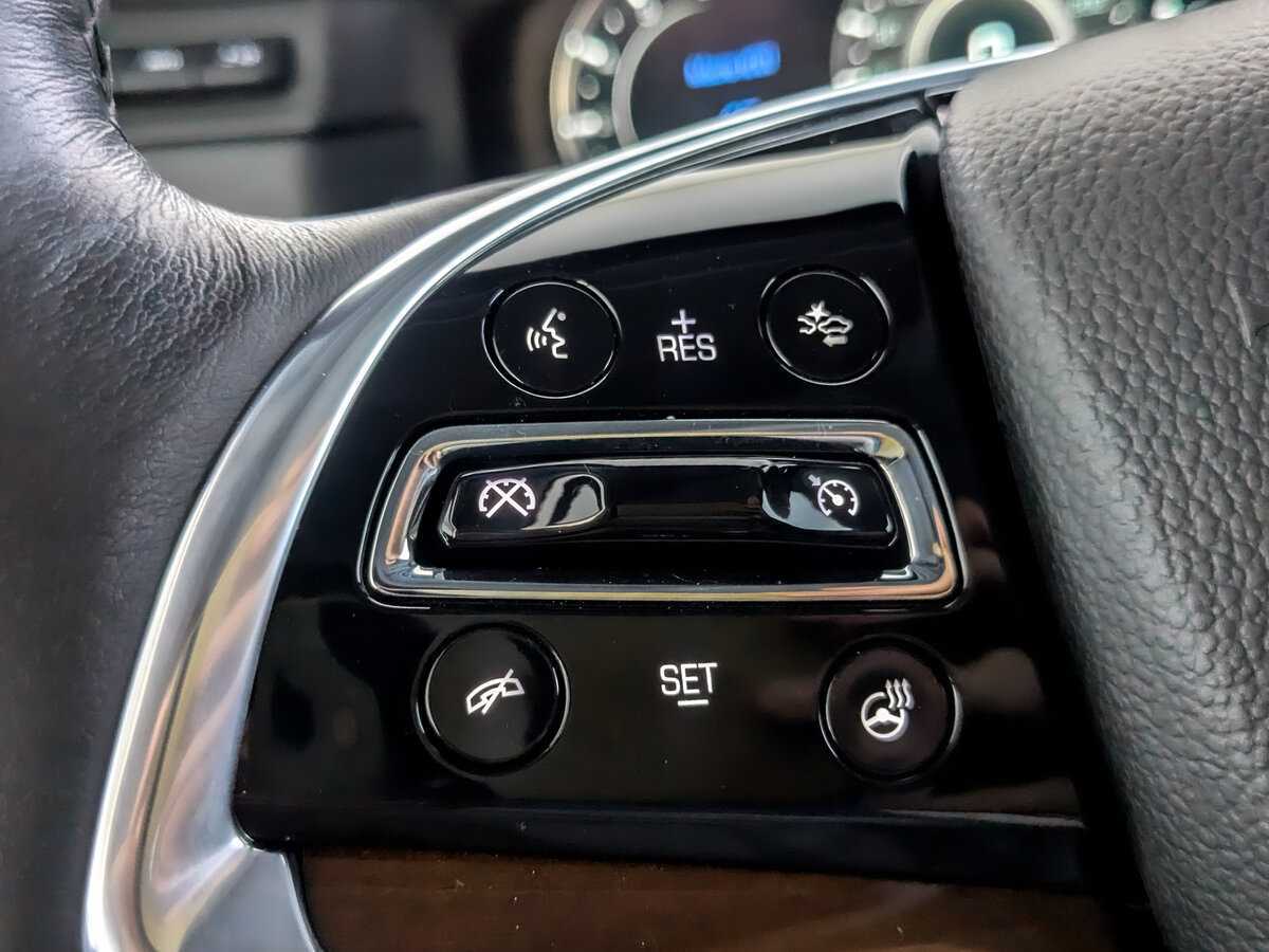 Cadillac Escalade с пробегом — 2019 год. Фото: #24