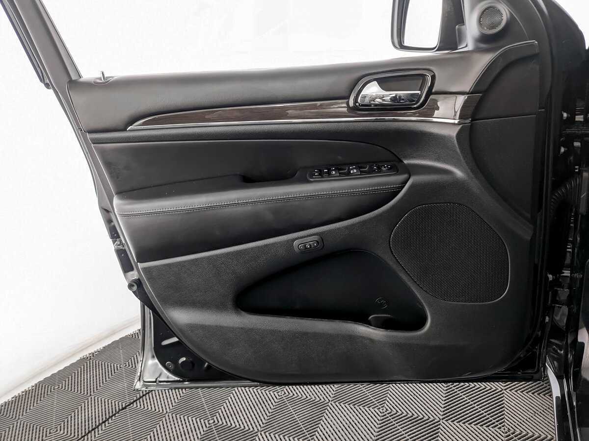 Jeep Grand Cherokee с пробегом — 2021 год. Фото: #14