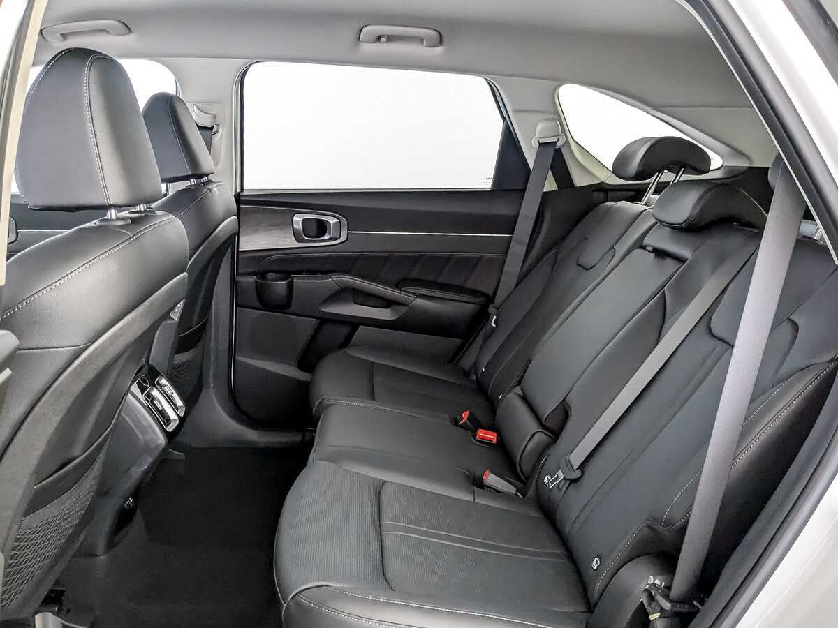 Kia Sorento с пробегом — 2024 год. Фото: #9