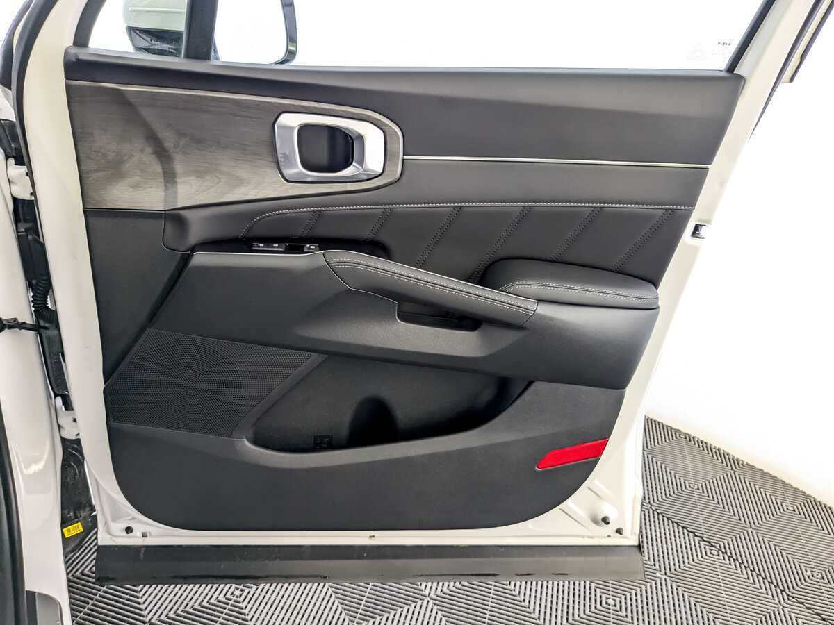 Kia Sorento с пробегом — 2024 год. Фото: #20