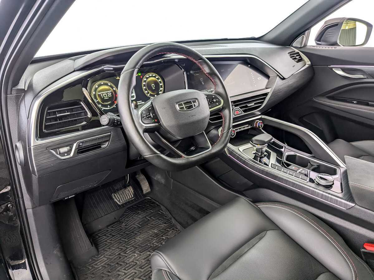 Geely Tugella с пробегом — 2023 год. Фото: #13