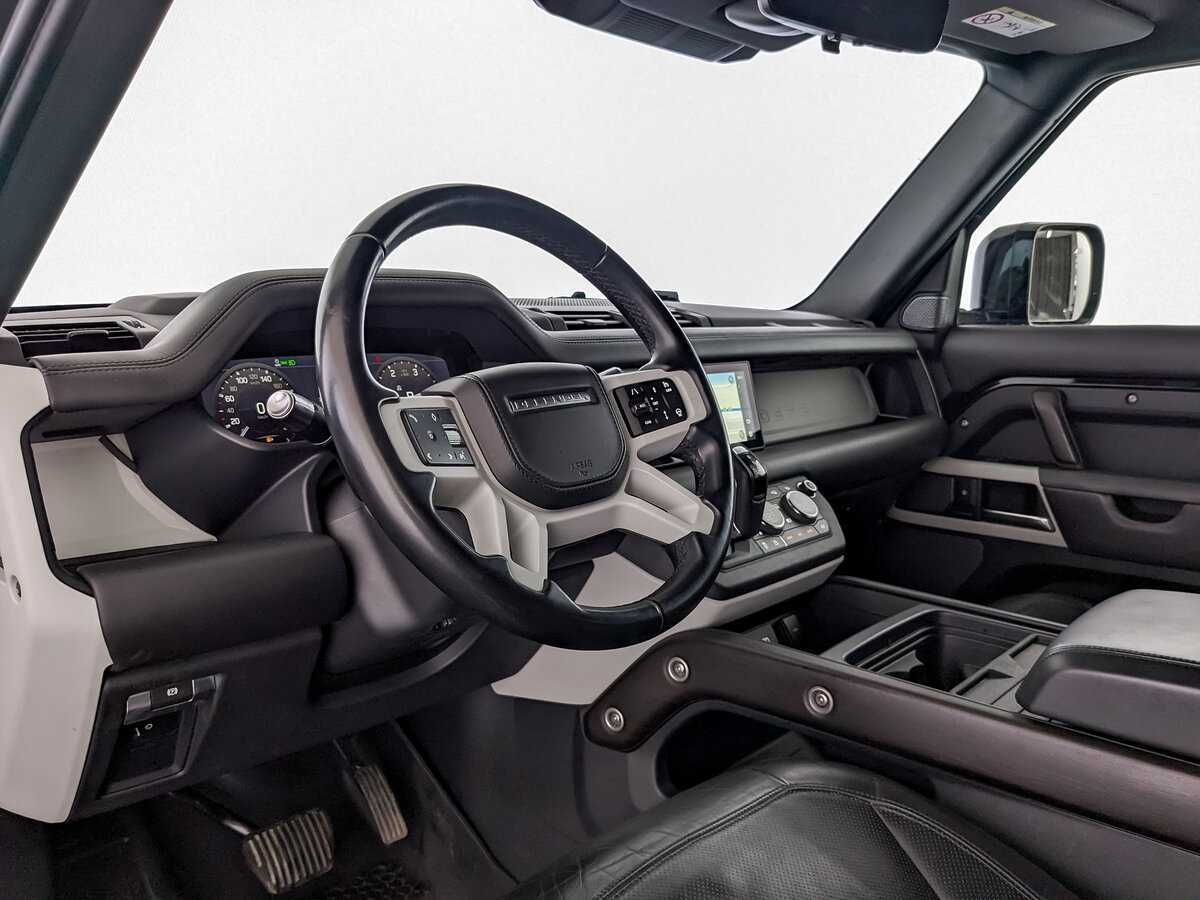 Land Rover Defender с пробегом — 2020 год. Фото: #13