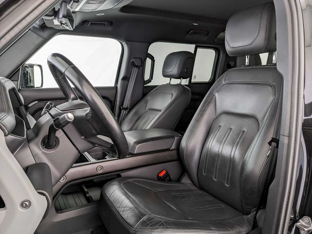 Land Rover Defender с пробегом — 2020 год. Фото: #15