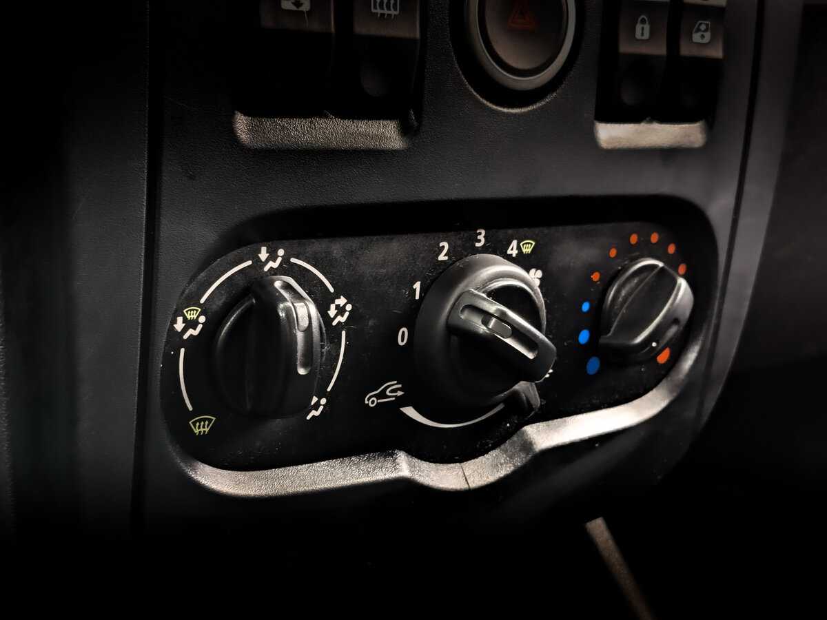 Lada (ВАЗ) Largus с пробегом — 2019 год. Фото: #20