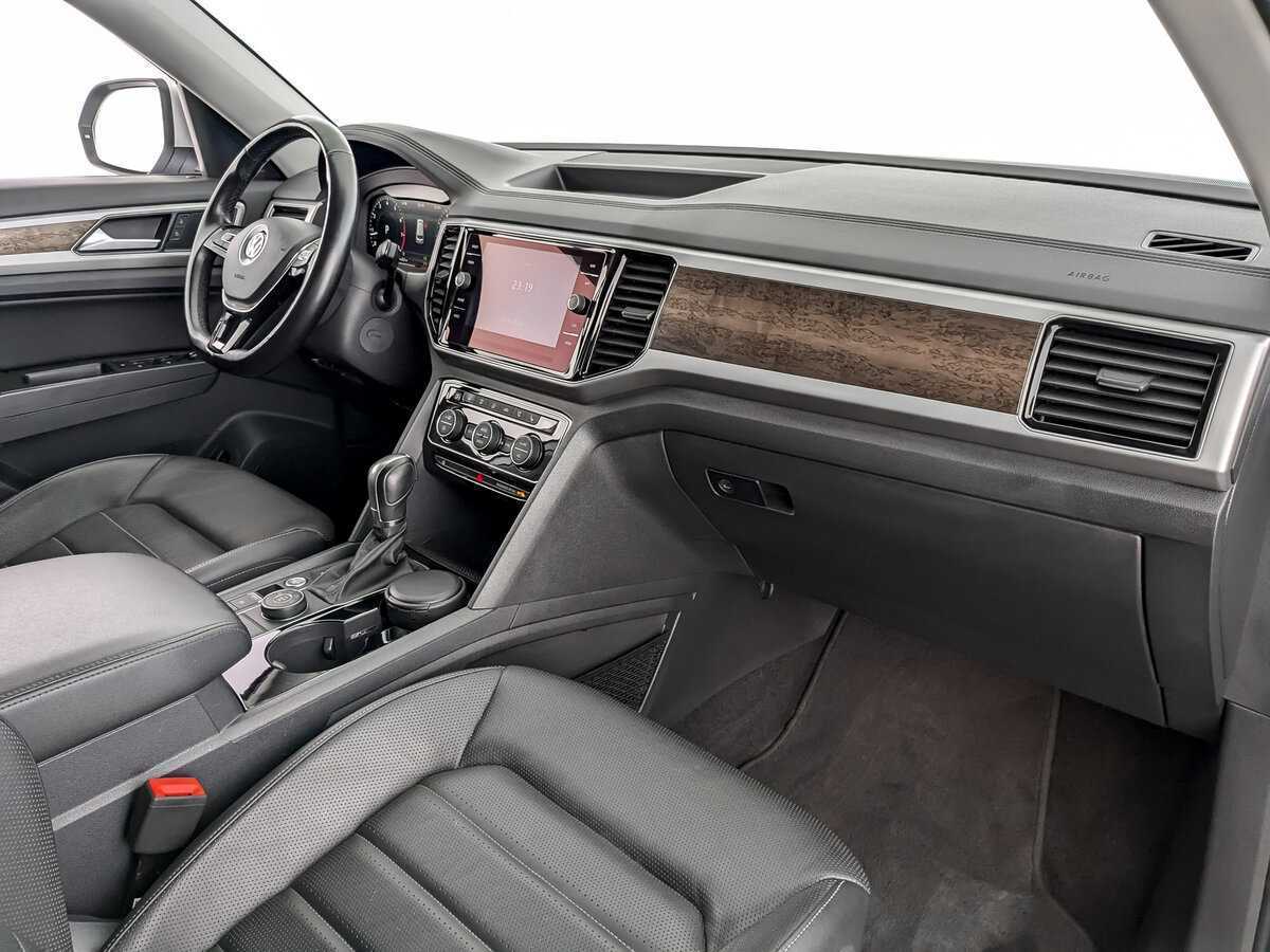 Volkswagen Teramont с пробегом — 2018 год. Фото: #8