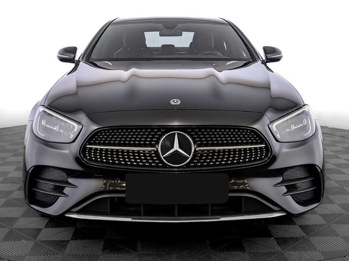 Mercedes-Benz E-Класс с пробегом — 2021 год. Фото: #1