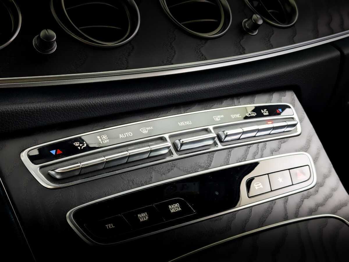 Mercedes-Benz E-Класс с пробегом — 2021 год. Фото: #21