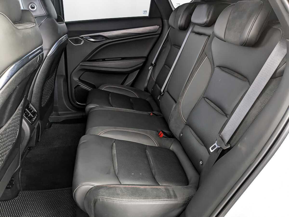 Geely Tugella с пробегом — 2023 год. Фото: #13