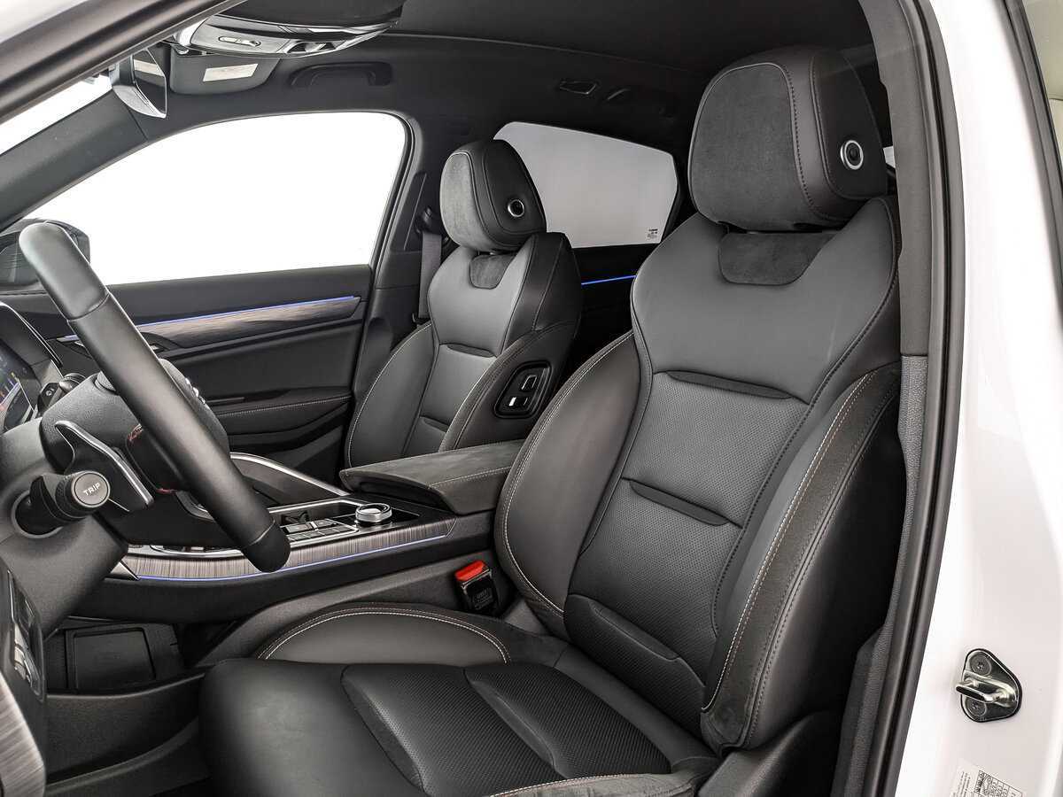 Geely Tugella с пробегом — 2023 год. Фото: #15