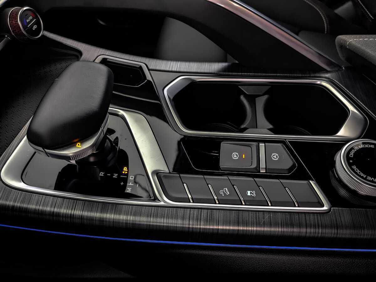 Geely Tugella с пробегом — 2023 год. Фото: #16