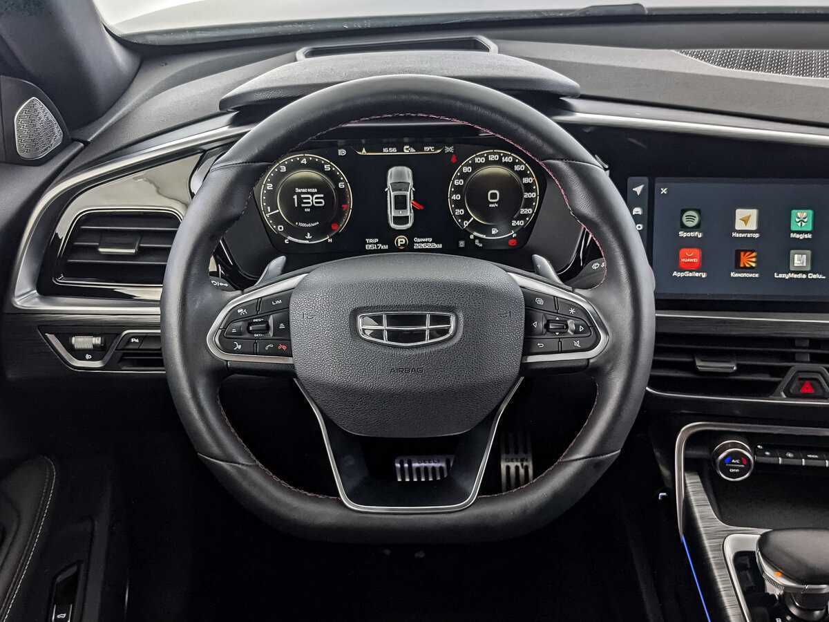 Geely Tugella с пробегом — 2023 год. Фото: #17