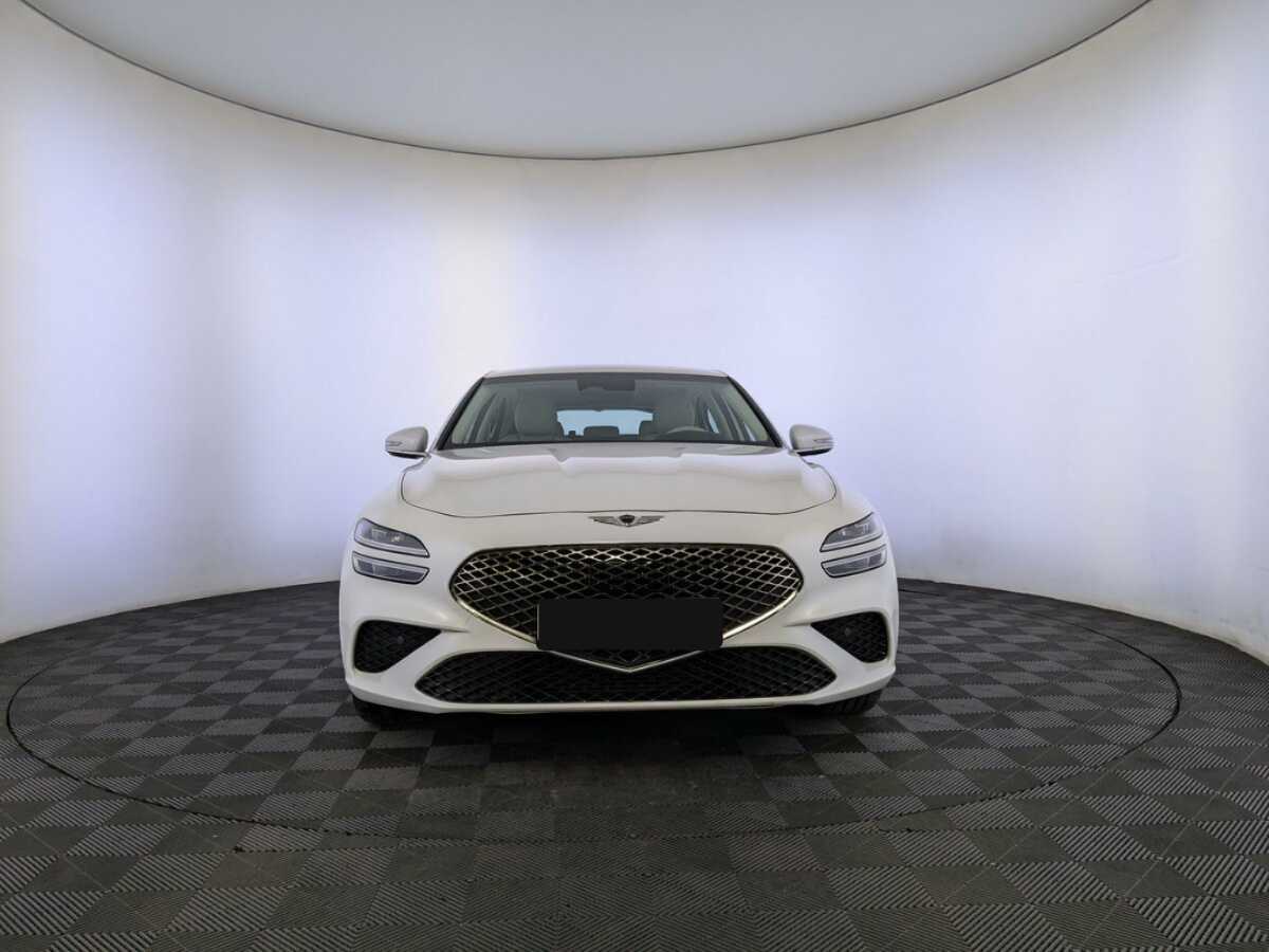 Genesis G70 с пробегом — 2022 год. Фото: #1