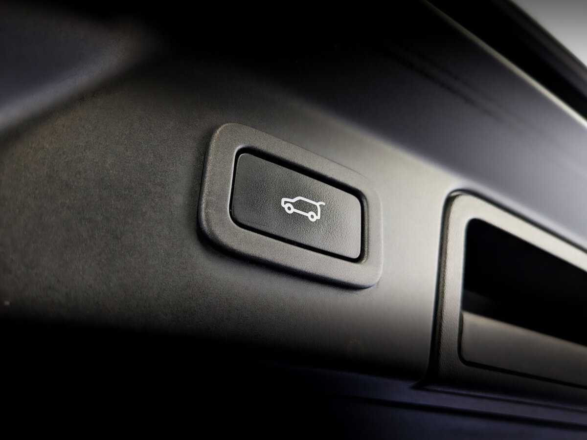 Land Rover Range Rover Velar с пробегом — 2020 год. Фото: #20