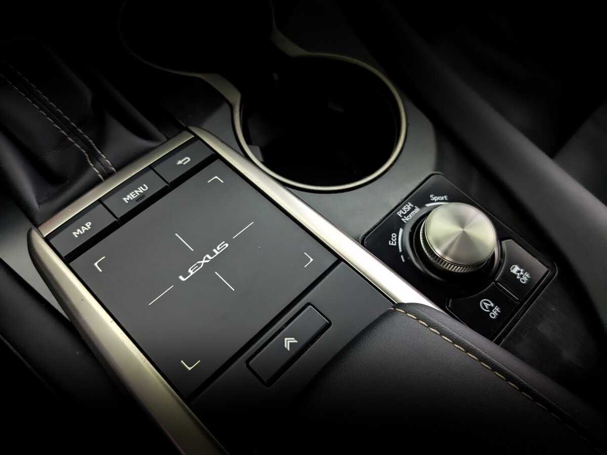 Lexus RX с пробегом — 2020 год. Фото: #24