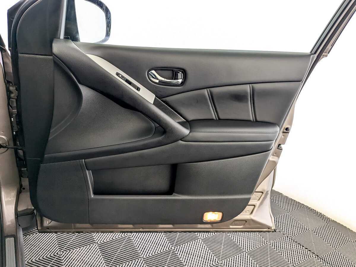 Nissan Murano с пробегом — 2015 год. Фото: #18