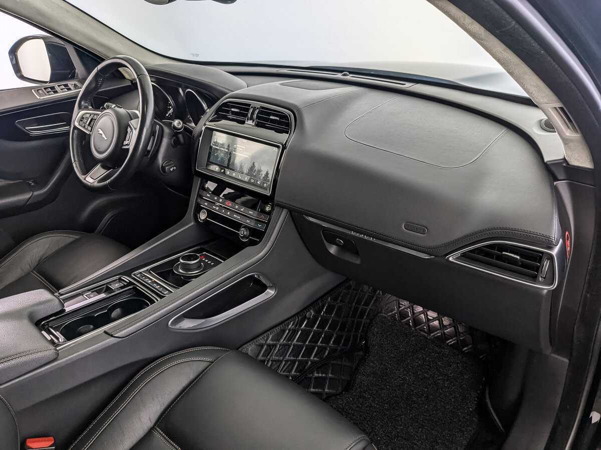 Jaguar F-Pace с пробегом — 2018 год. Фото: #8
