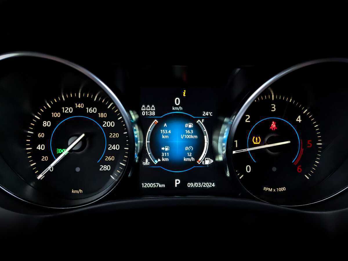 Jaguar F-Pace с пробегом — 2018 год. Фото: #10