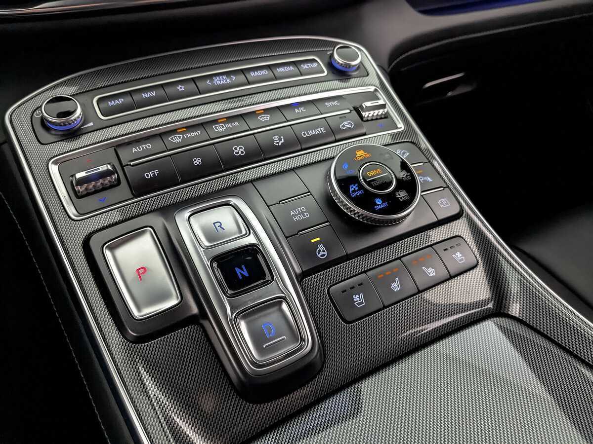 Hyundai Santa Fe с пробегом — 2022 год. Фото: #15