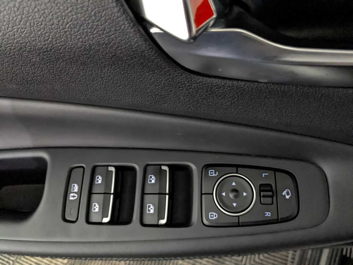 Hyundai Santa Fe с пробегом — 2022 год. Фото: #24