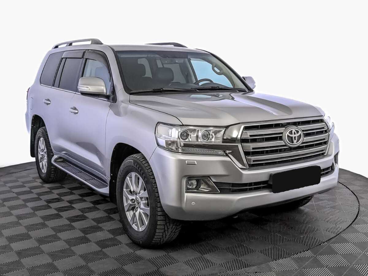 Toyota Land Cruiser с пробегом — 2018 год. Фото: #2