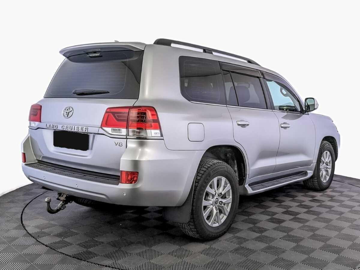 Toyota Land Cruiser с пробегом — 2018 год. Фото: #4
